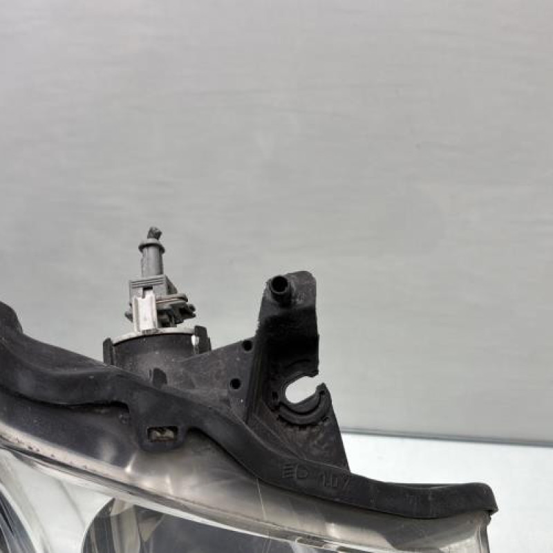 Optique avant principal droit (feux)(phare) PEUGEOT 107 Photo n°4