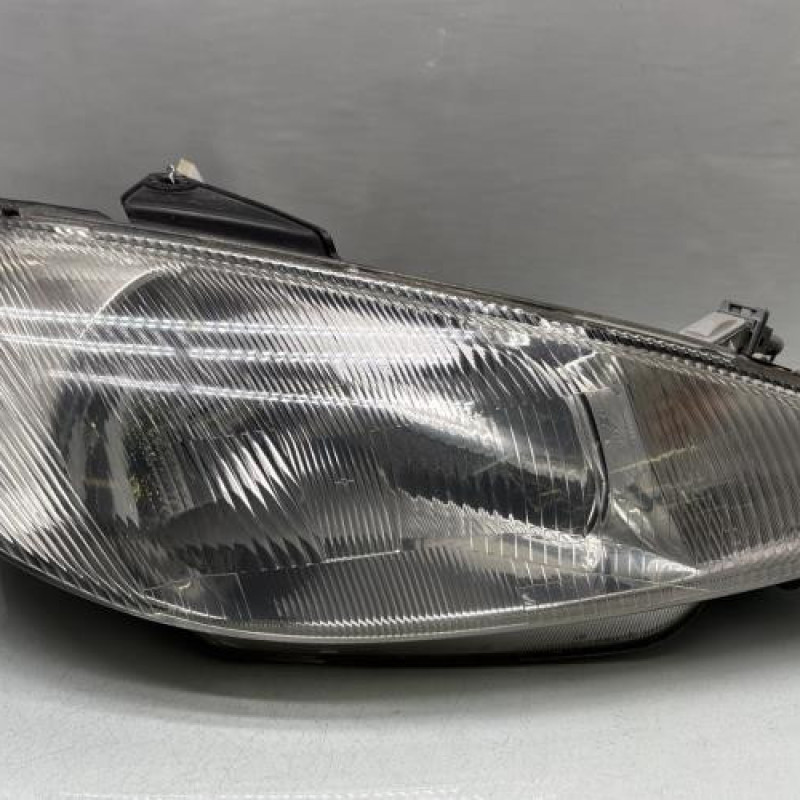 Optique avant principal droit (feux)(phare) PEUGEOT 206 Photo n°1