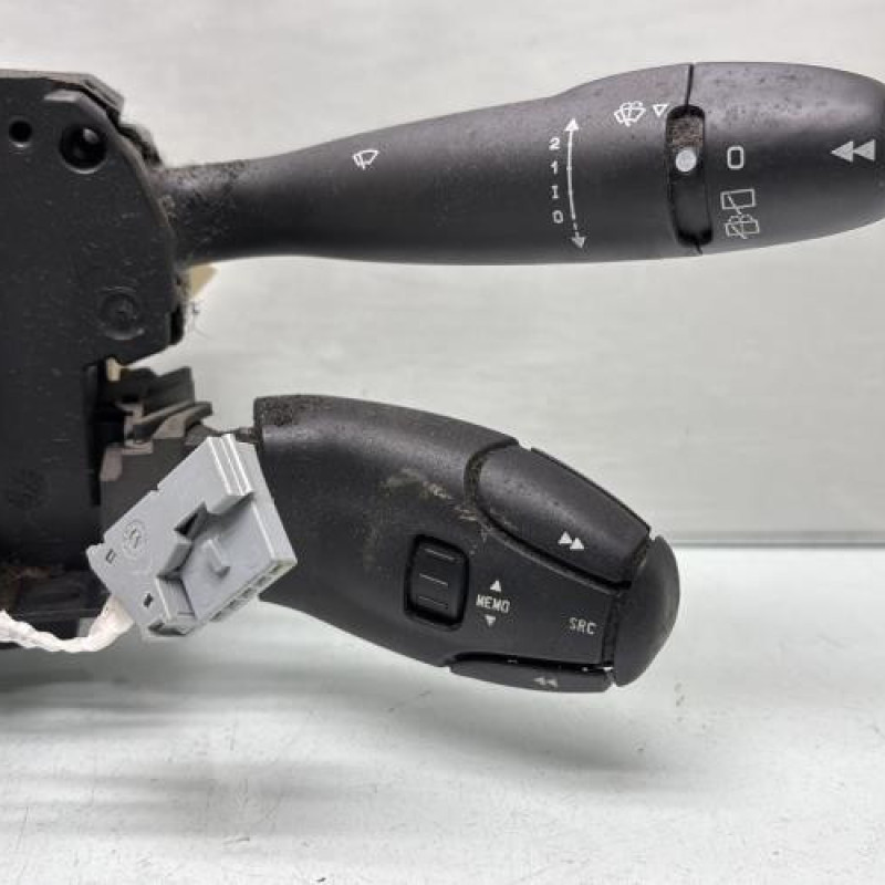 Com (Bloc Contacteur Tournant+Commodo Essuie Glace+Commodo Phare) PEUGEOT 308 1 Photo n°3