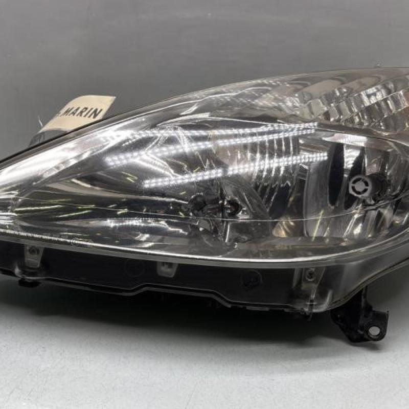 Optique avant principal droit (feux)(phare) PEUGEOT 607 Photo n°1