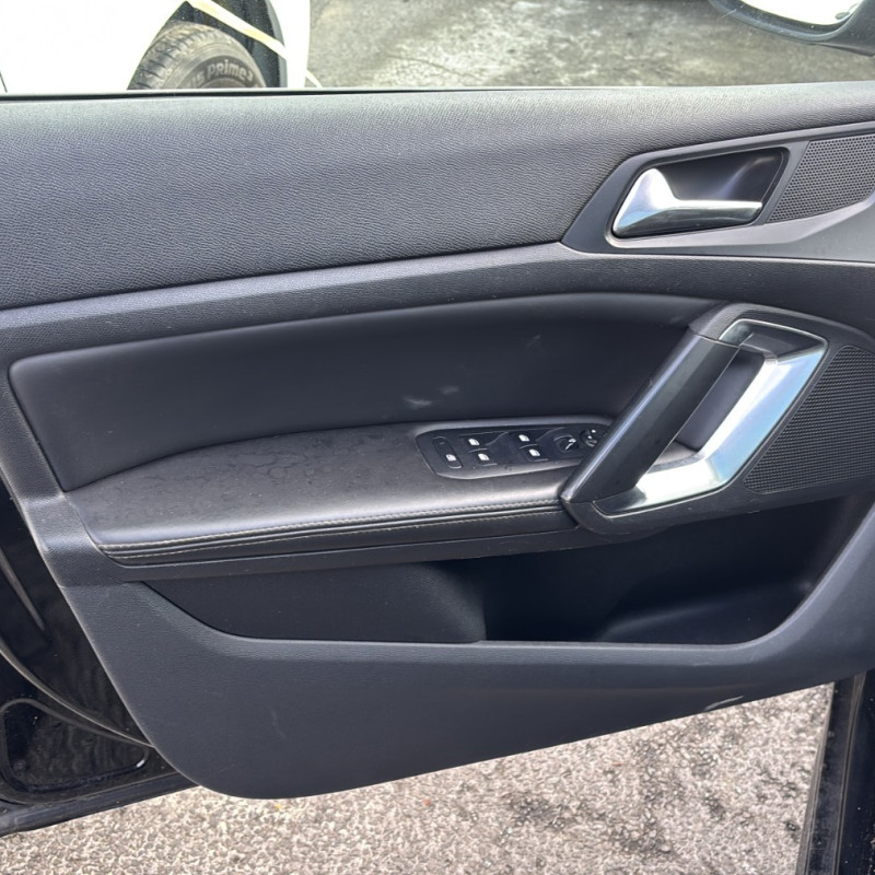 PEUGEOT 308 2 PHASE 1 1.6 HDI - 8V TURBO Photo n°21