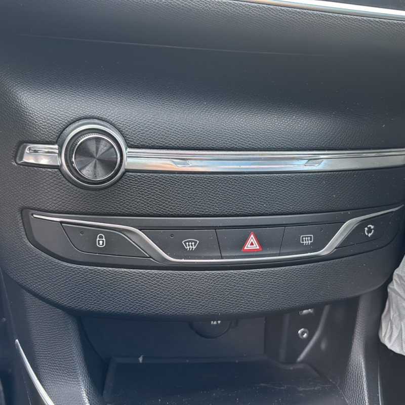 PEUGEOT 308 2 PHASE 1 1.6 HDI - 8V TURBO Photo n°31