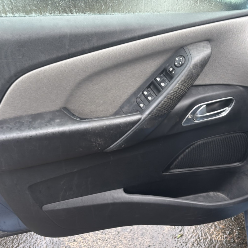 CITROEN C4 GRAND PICASSO 2 PHASE 1 2.0 BLUE HDI - 16V TURBO Photo n°18