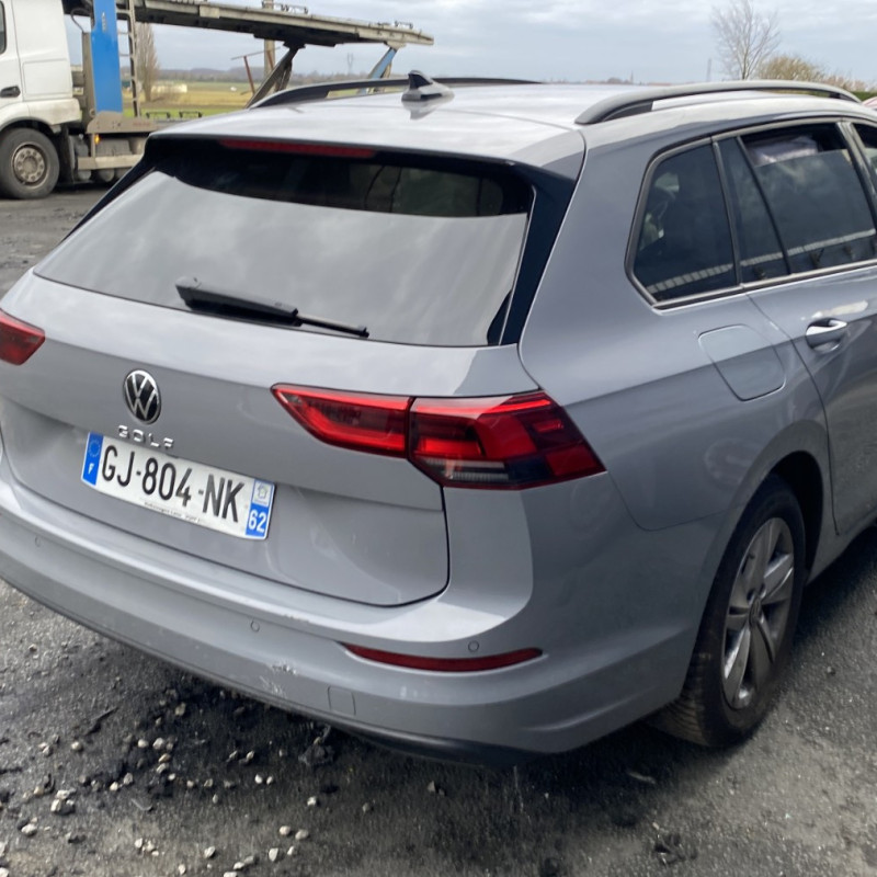 VOLKSWAGEN GOLF 8 SW PHASE 1 BREAK 1.5 TSI BLUE MOTION - 16V TURBO Photo n°3