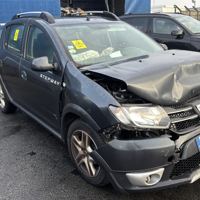 DACIA SANDERO 2 PHASE 1 1.5 BLUE DCI - 8V TURBO Photo n°3