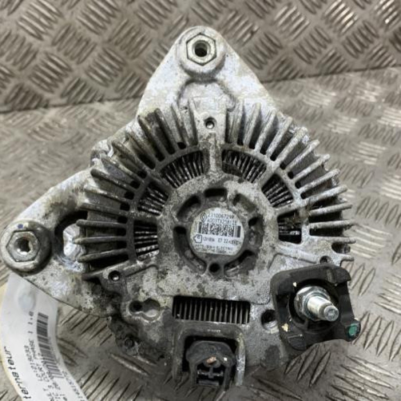 Alternateur RENAULT TRAFIC 3 COURT Photo n°1