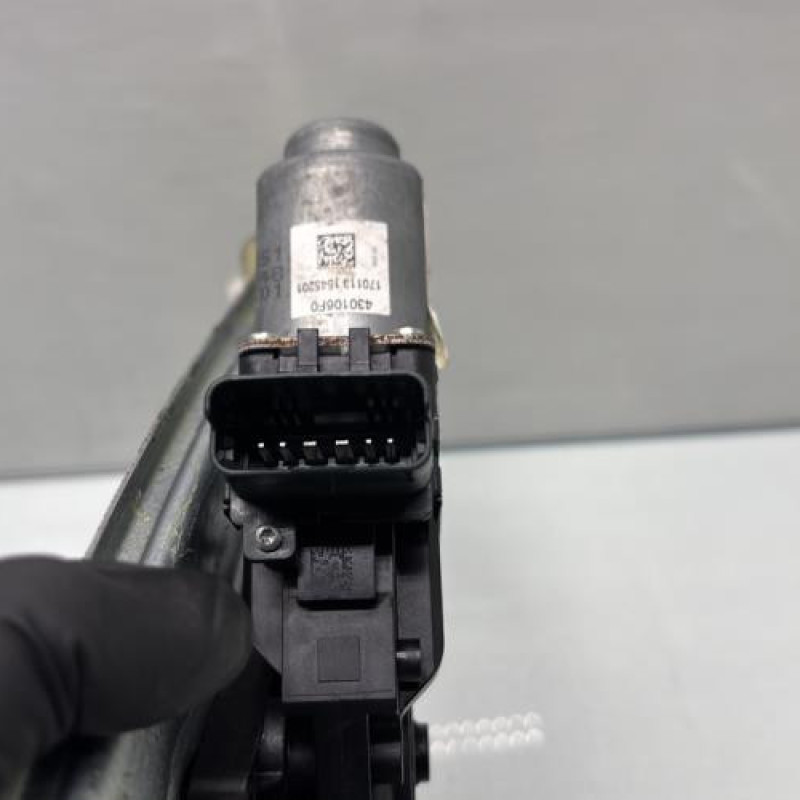 Interrupteur de leve vitre arriere gauche RENAULT MEGANE 4 Photo n°4