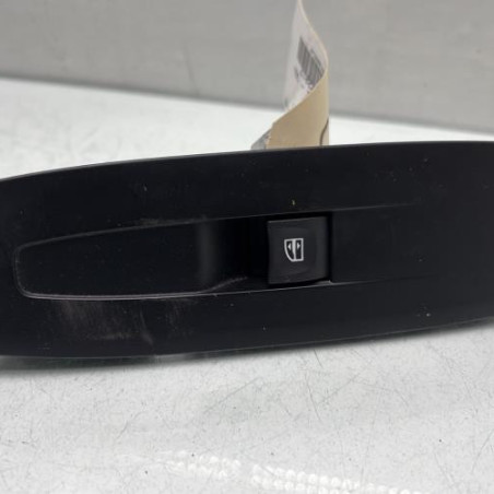 Interrupteur de leve vitre avant droit RENAULT MEGANE 4 Photo n°1