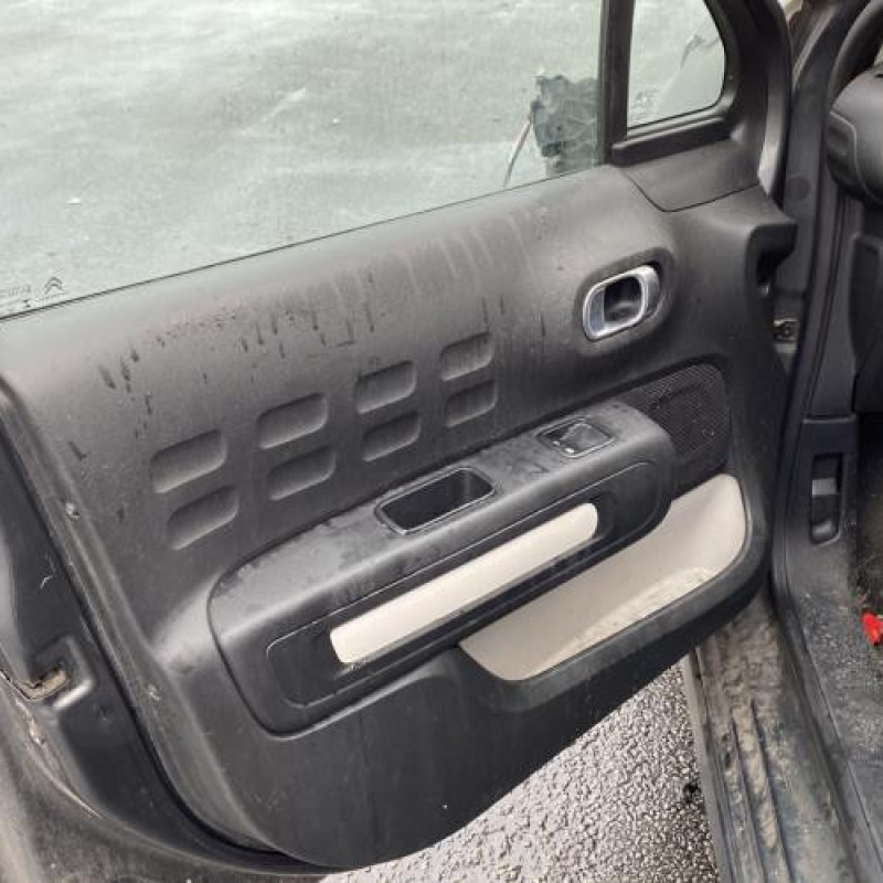 Extension d'aile arriere droit CITROEN C3 3 Photo n°13