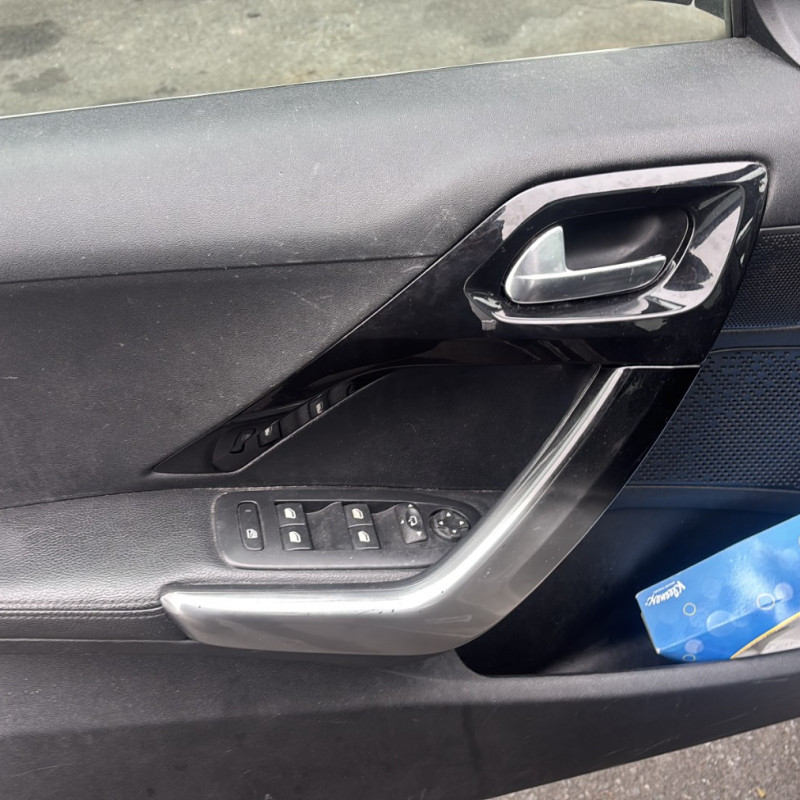 PEUGEOT 208 1 PHASE 1 1.6 HDI - 8V TURBO Photo n°10