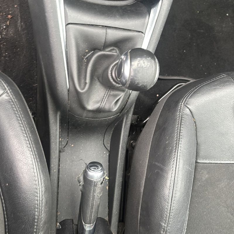 PEUGEOT 208 1 PHASE 1 1.6 HDI - 8V TURBO Photo n°22