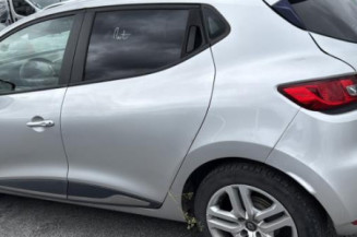 Reservoir essence RENAULT CLIO 4