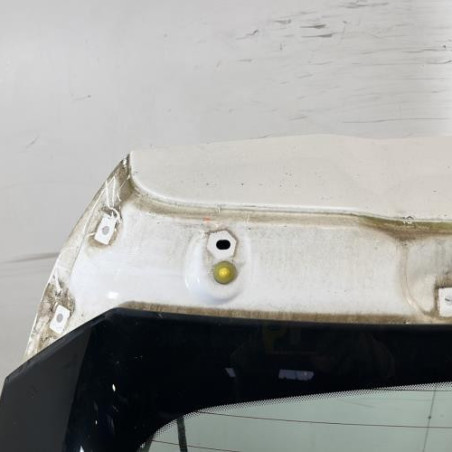 Malle/Hayon arriere PEUGEOT 2008 1