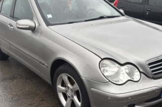 Aile avant droit MERCEDES CLASSE C 203