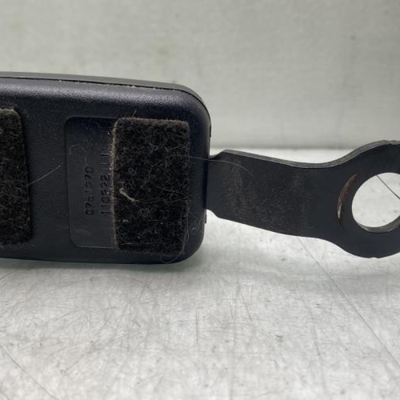 Attache ceinture avant gauche DACIA DUSTER 1 Photo n°3