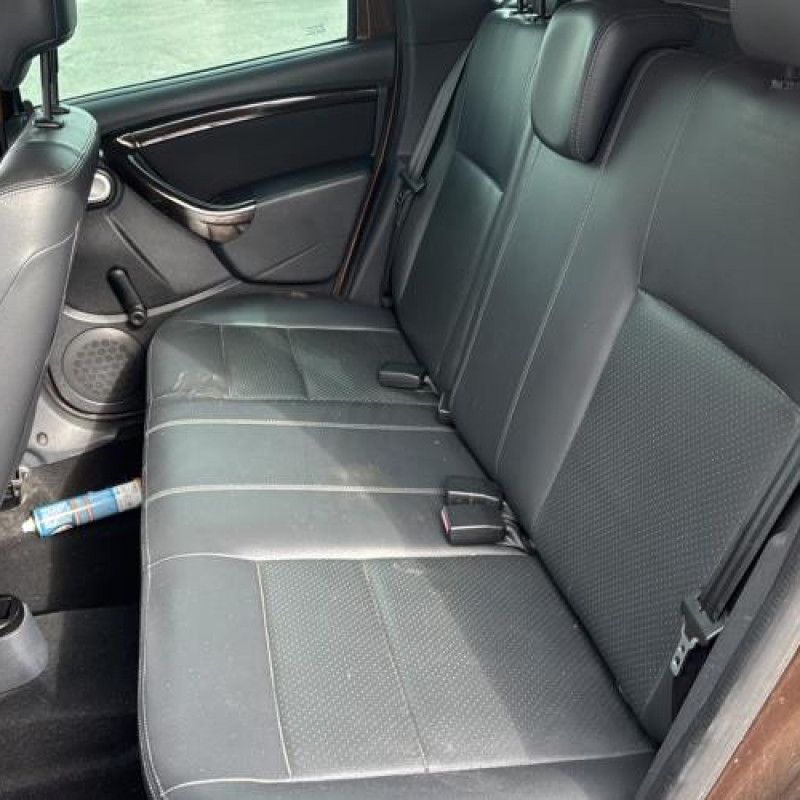 Attache ceinture avant gauche DACIA DUSTER 1 Photo n°15