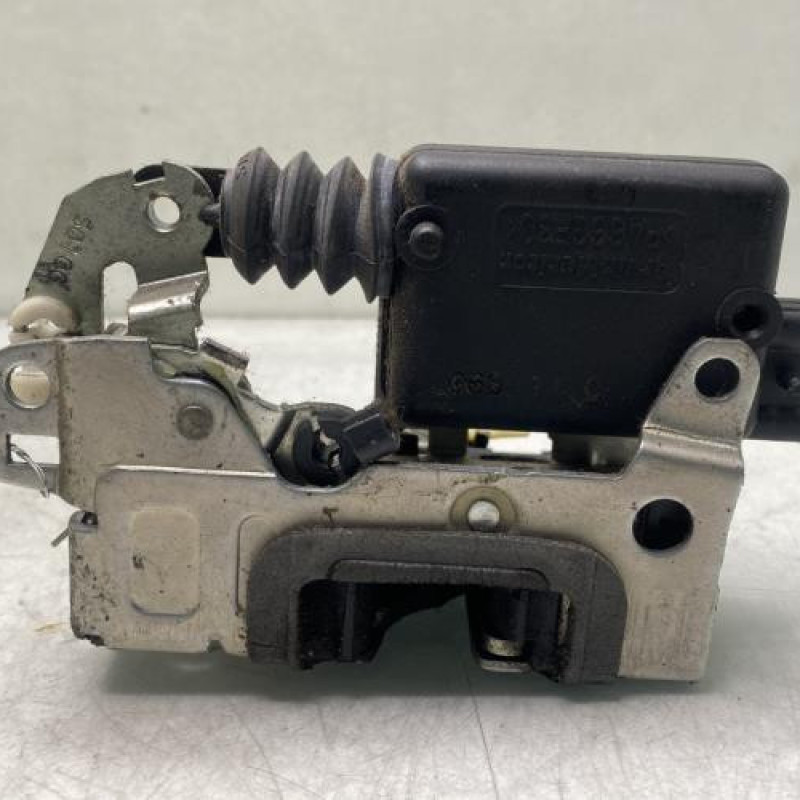 Serrure arriere gauche DACIA DUSTER 1 Photo n°3