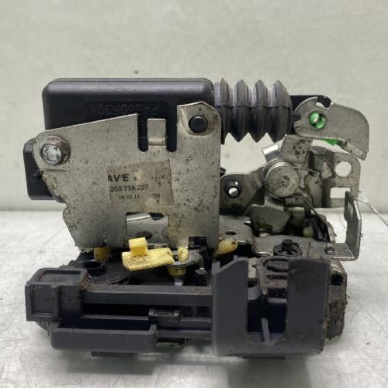 Serrure avant gauche DACIA DUSTER 1 Photo n°1