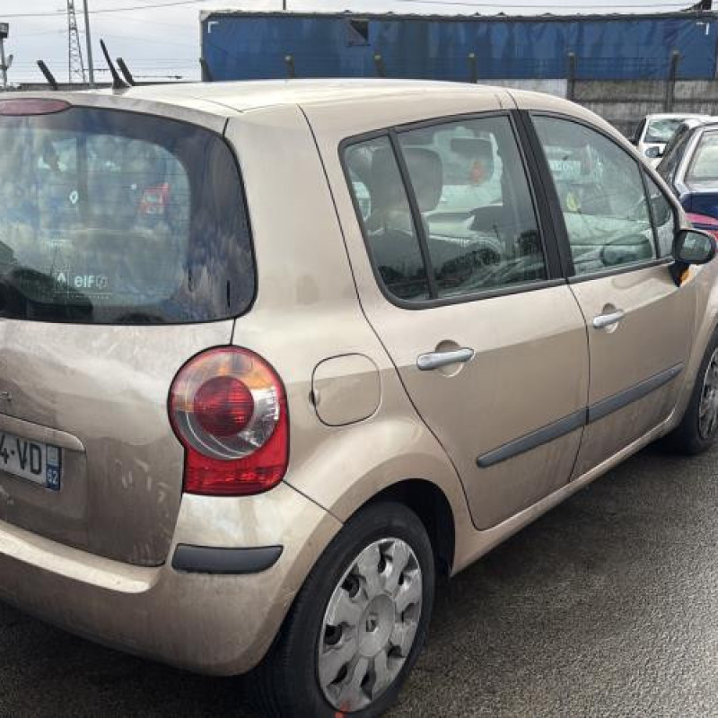 Attache ceinture avant droit RENAULT MODUS Photo n°8