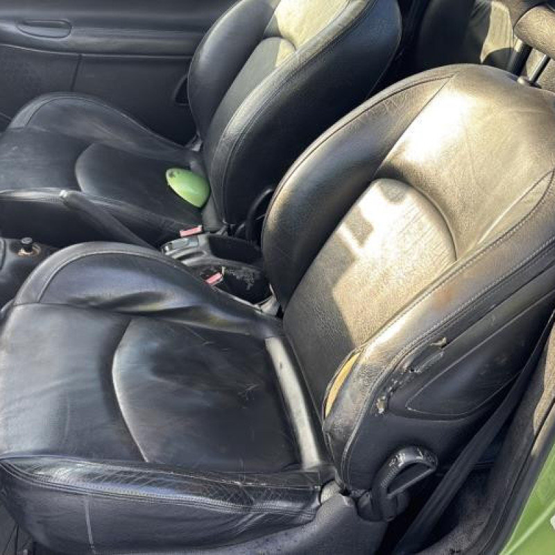 Custode arriere droit PEUGEOT 206 Photo n°14