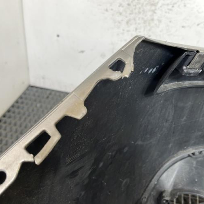 Pare choc avant PEUGEOT 2008 1 Photo n°7