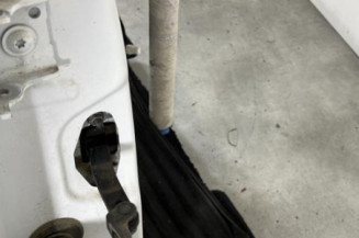 Porte arriere droit PEUGEOT 2008 1