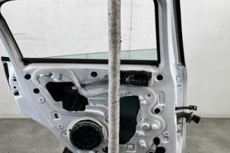Porte arriere gauche PEUGEOT 2008 1