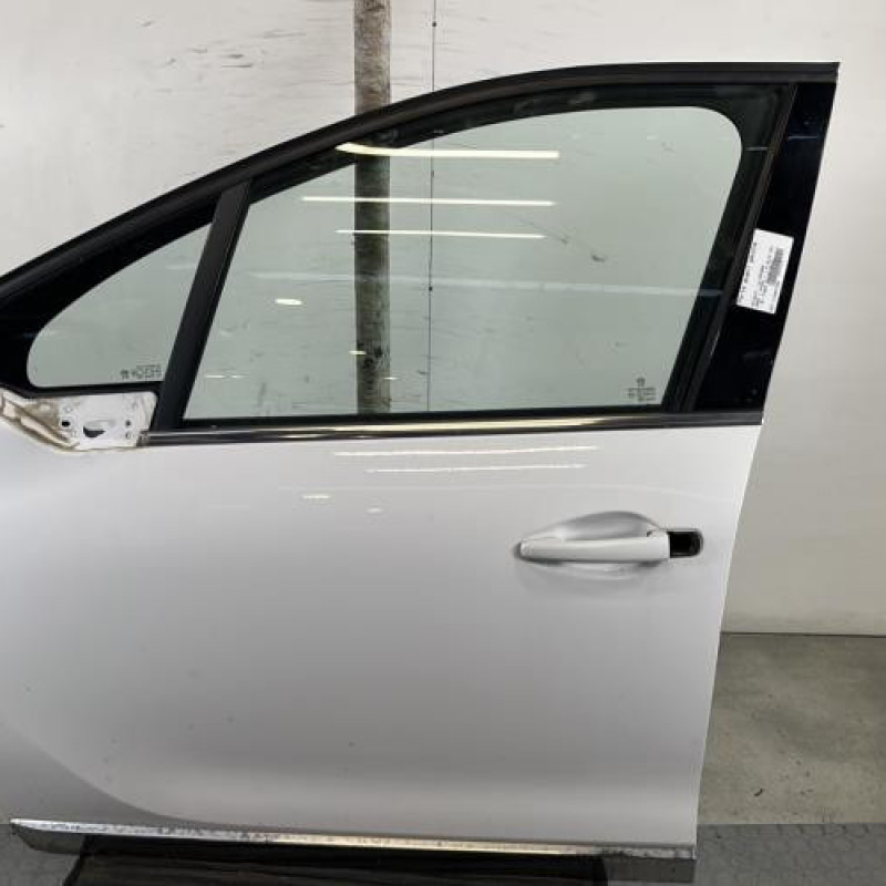 Porte avant gauche PEUGEOT 2008 1 Photo n°1