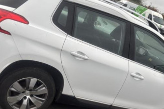 Pare boue arriere droit PEUGEOT 2008 1