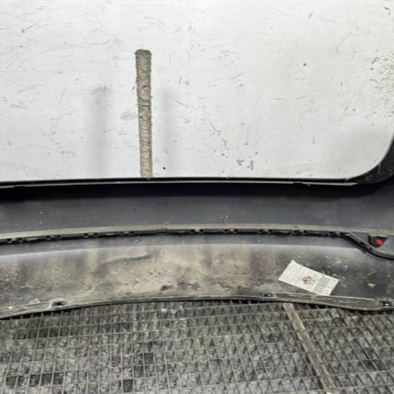 Pare choc arriere VOLKSWAGEN TOURAN 2 Photo n°5