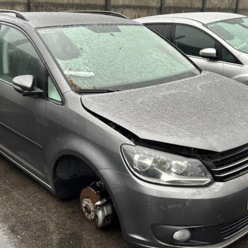 Pare choc arriere VOLKSWAGEN TOURAN 2 Photo n°8