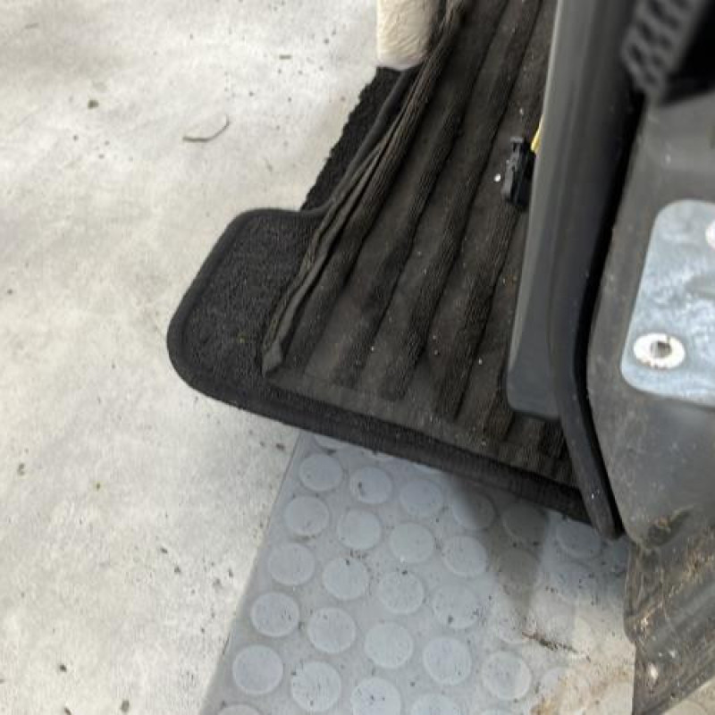 Porte avant gauche VOLKSWAGEN TOURAN 2 Photo n°3