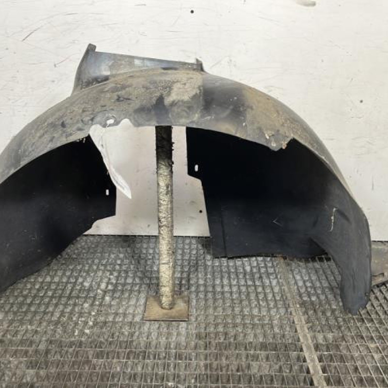 Pare boue avant droit VOLKSWAGEN TOURAN 2 Photo n°1