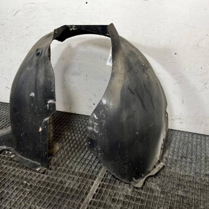 Pare boue avant droit VOLKSWAGEN TOURAN 2 Photo n°4