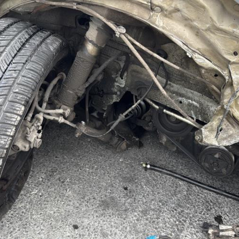 Pare choc arriere CITROEN C5 1 Photo n°16