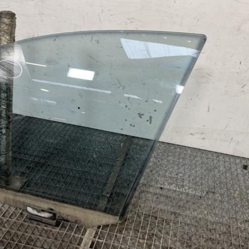 Vitre avant gauche PEUGEOT 607 Photo n°3