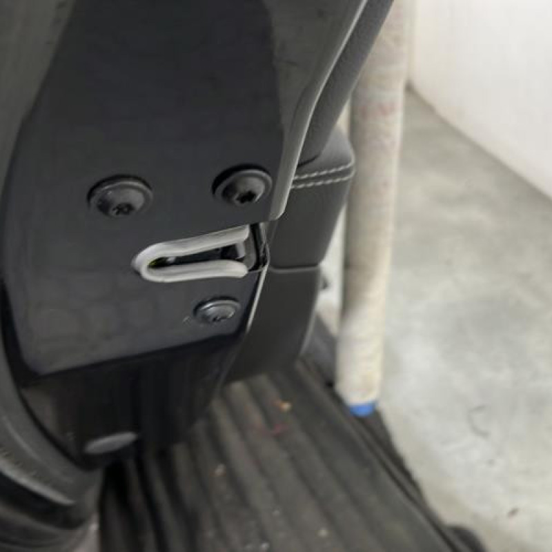 Porte arriere gauche OPEL ASTRA J Photo n°7