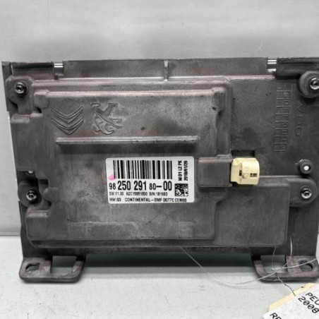 Ecran GPS PEUGEOT 2008 1