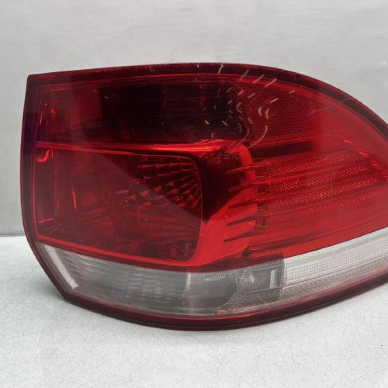 Feu arriere principal droit (feux) VOLKSWAGEN GOLF 5 Photo n°1