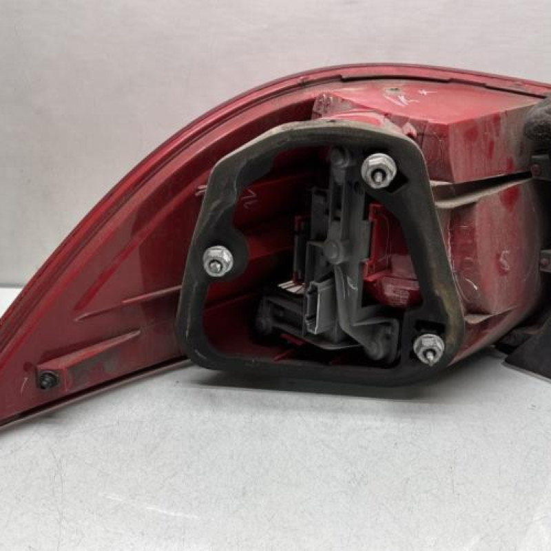 Feu arriere principal droit (feux) VOLKSWAGEN GOLF 5 Photo n°2