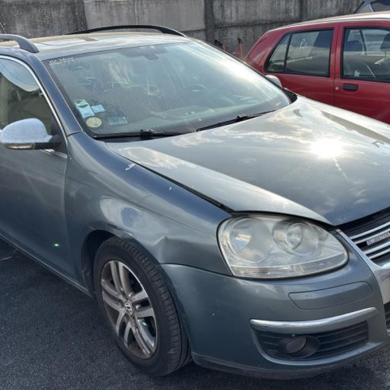 Feu arriere principal droit (feux) VOLKSWAGEN GOLF 5 Photo n°6