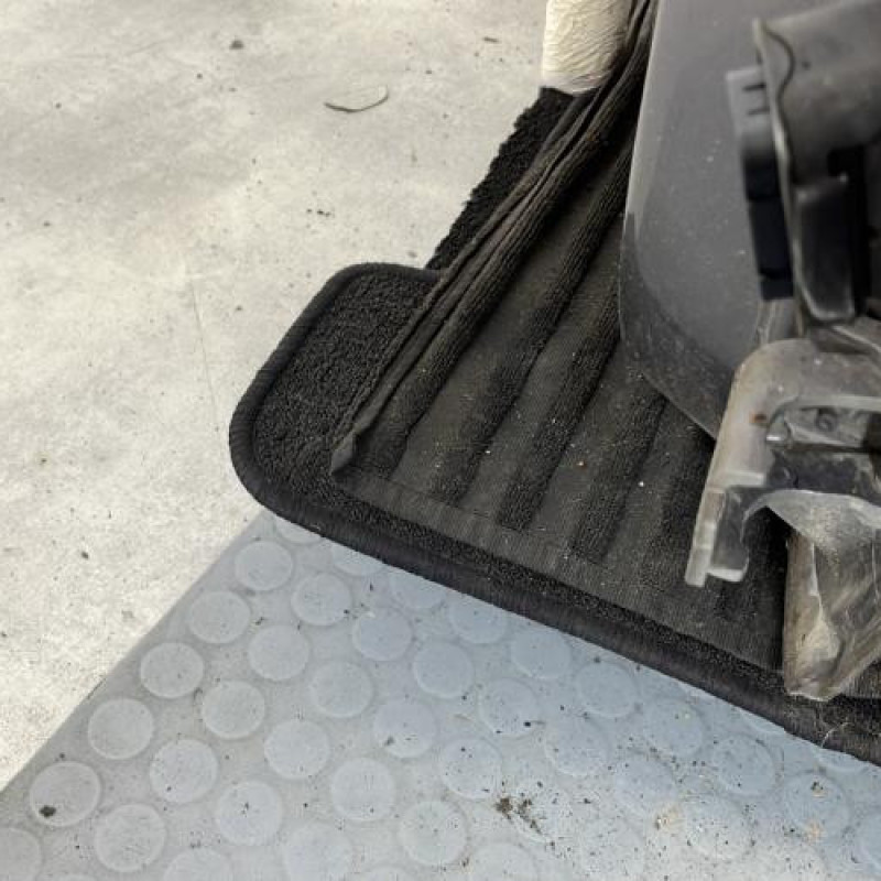 Porte avant gauche RENAULT CLIO 4 Photo n°3