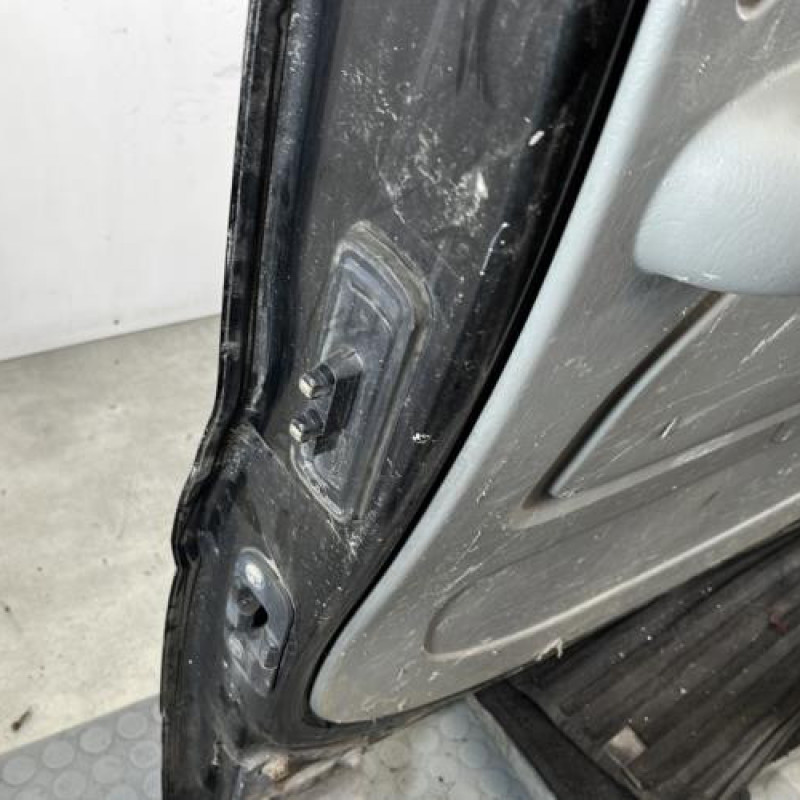 Porte laterale droit RENAULT TRAFIC 2 Photo n°9