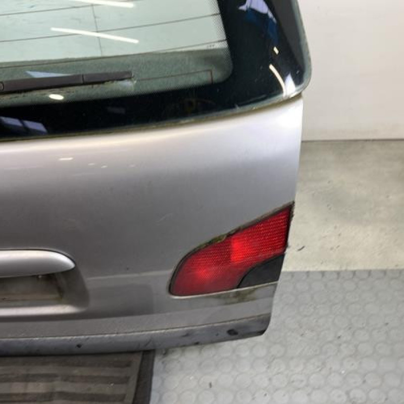 Malle/Hayon arriere PEUGEOT 406 Photo n°5