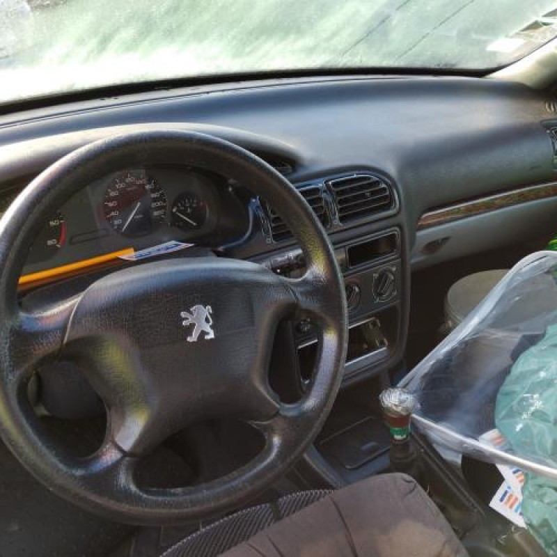 Malle/Hayon arriere PEUGEOT 406 Photo n°20
