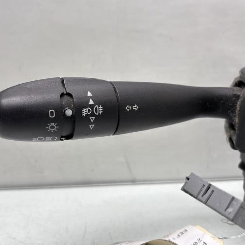 Com (Bloc Contacteur Tournant+Commodo Essuie Glace+Commodo Phare) PEUGEOT 206+ Photo n°2