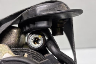 Pretensionneur de ceinture avant droit PEUGEOT 307