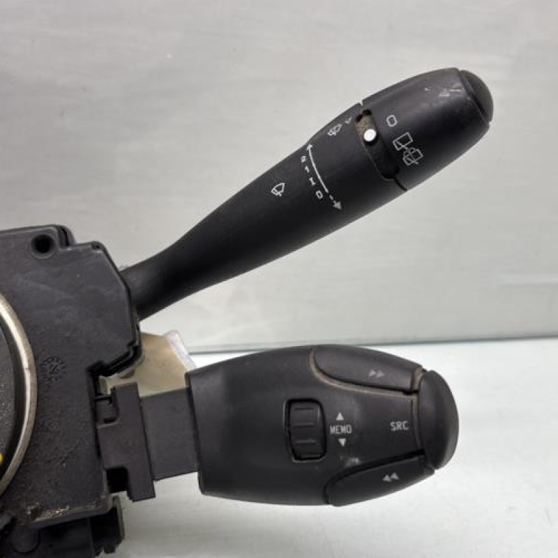 Com (Bloc Contacteur Tournant+Commodo Essuie Glace+Commodo Phare) PEUGEOT 307 Photo n°4