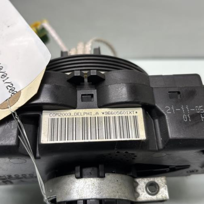 Com (Bloc Contacteur Tournant+Commodo Essuie Glace+Commodo Phare) PEUGEOT 307 Photo n°7