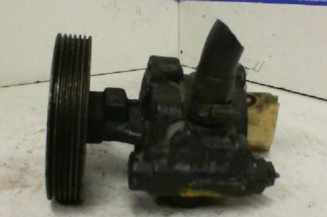 Pompe de direction RENAULT R19